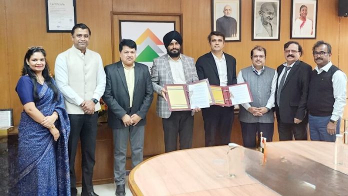 NSIC signs a MoU with Ms D.M. Metalloys Pvt Ltd NSIC signs a MoU with M/s D.M. Metalloys Pvt Ltd