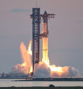 SpaceX Starship ignition during launch on its fifth flight. Photo: Jurvetson (flickr)