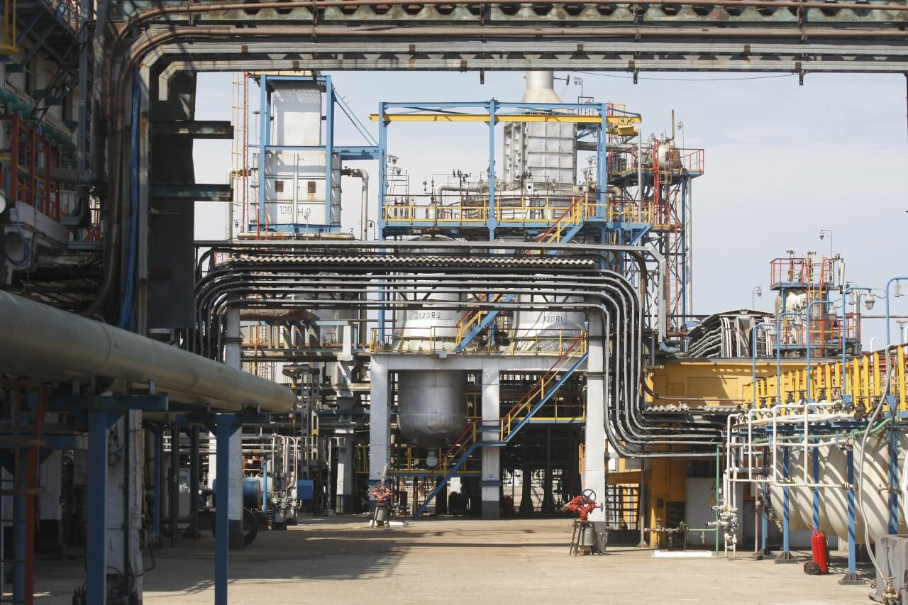 Oil petrochemical refinery pipes. Photo: Dreamstime Oil petrochemical refinery pipes. Photo: Dreamstime