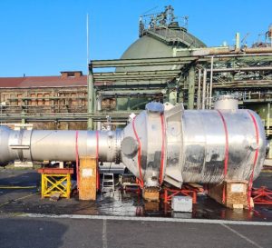 Acoustic Emission Testing: Sensors on a process vessel.