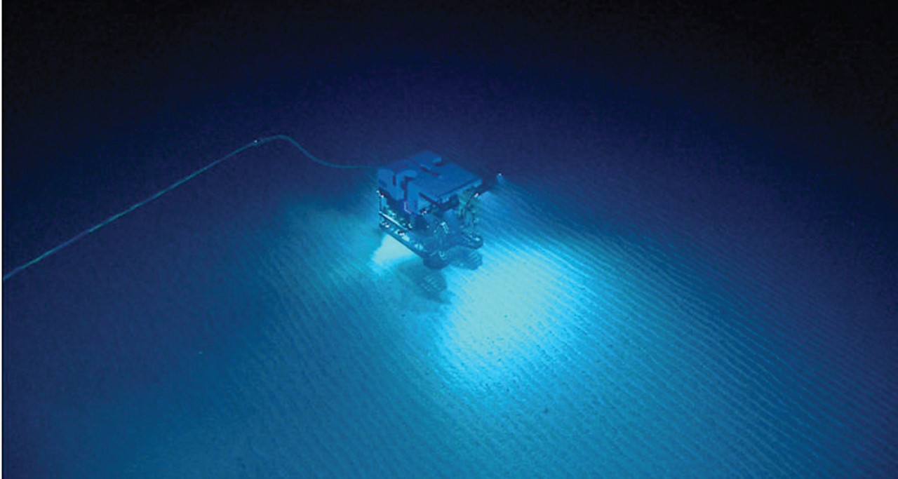 The National Oceanic and Atmospheric Administration remotely operated underwater vehicle Deep Discoverer explores the seabed near Puerto Rico. Source: https://oceanexplorer.noaa.gov/okeanos/explorations/ex1502/dailyupdates/apr11.html