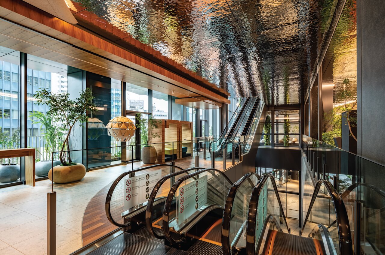 An example of panels from the Minamo series – in this case the Seseragi design – installed. Photo ©Kikukawa